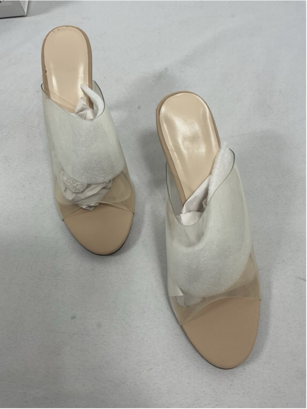 Womans New In Box X2B May Slip On Stiletto Mules Size 9 Nude